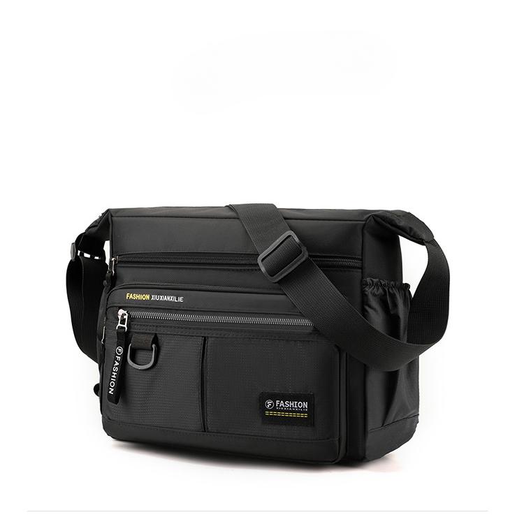 Män Crossbody-väskor Man Nylon Axelväskor Pojke Messenger-väskor Man Handväskor för resor Casual Stor väska