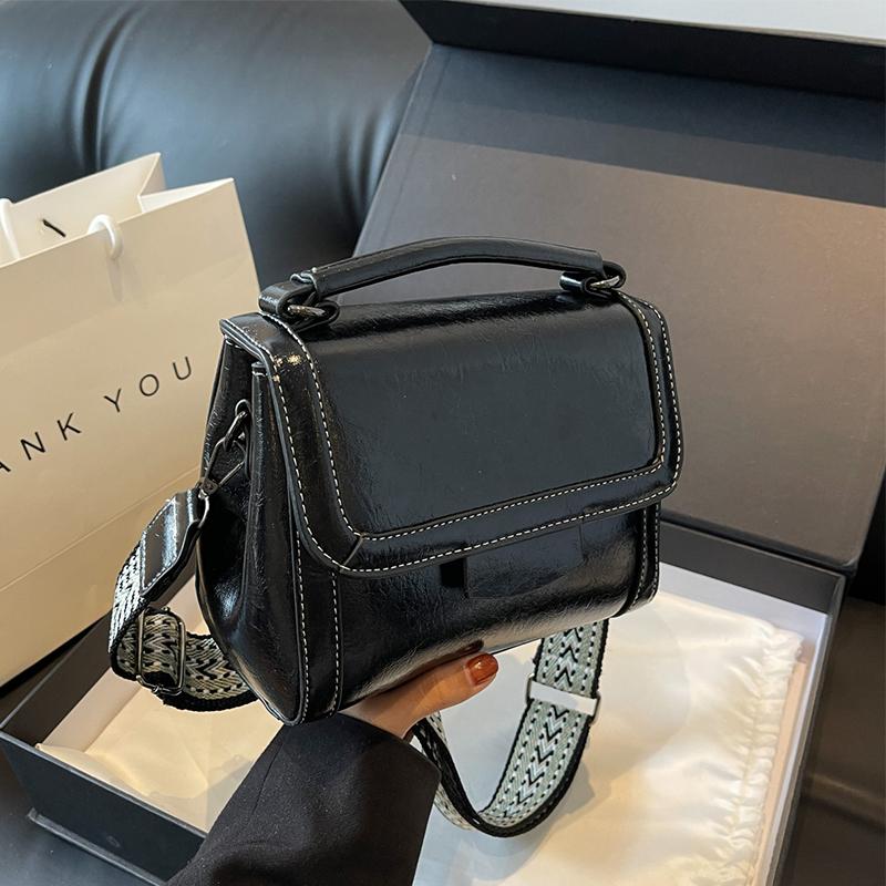 2026 Luxury Women's Handbag Vintage PU Leather Messenger Crossbody Bag Brand Classic Female Bag Wide Strap Shoulder Bag Small