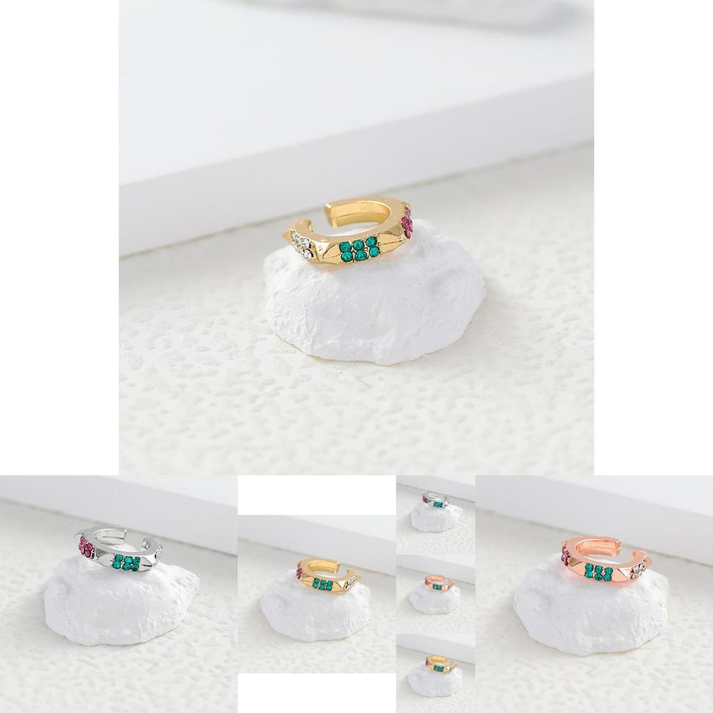 Luxurious Geometric Ear Cuff With Sparkling Rhinestones For Fashionable Women
