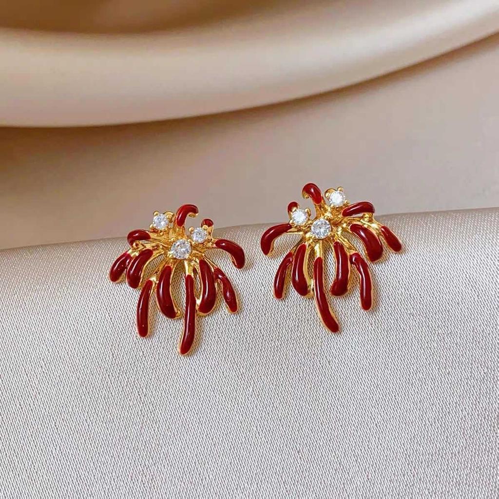 French retro Hong Kong style red geometric resin earrings stud earrings personality temperament earrings women