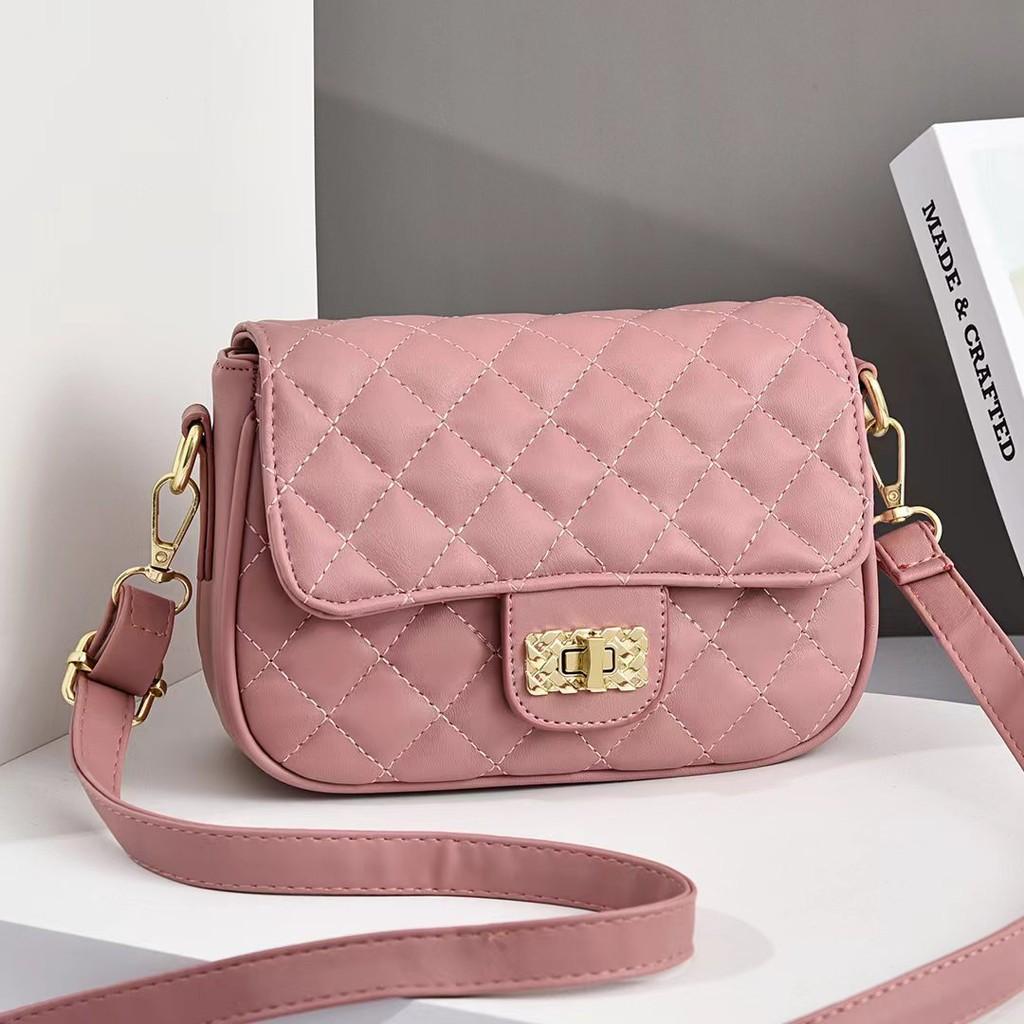 Trendy Urban Style Mini Shoulder Bag With Luxurious Quilted Design For Women