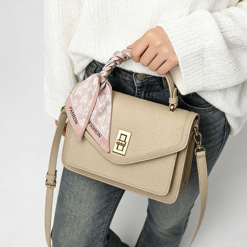 Crossbody bag Classic handbag High-end sense versatile handbag Stylish and simple small square bag Women's bag