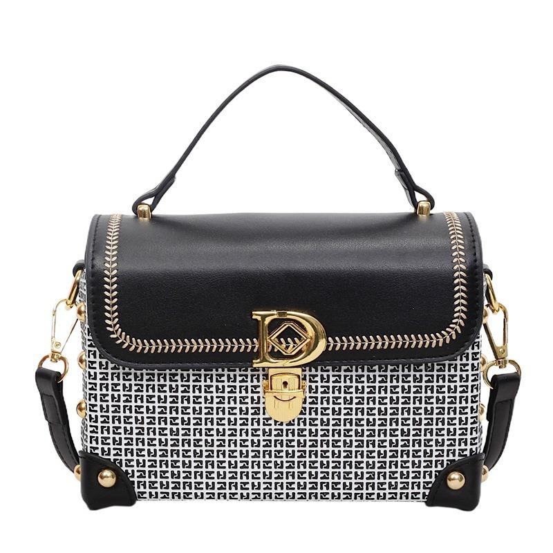 Crossbody bag light luxury niche high-end hand bag new popular shoulder bag fashionable versatile small square bag