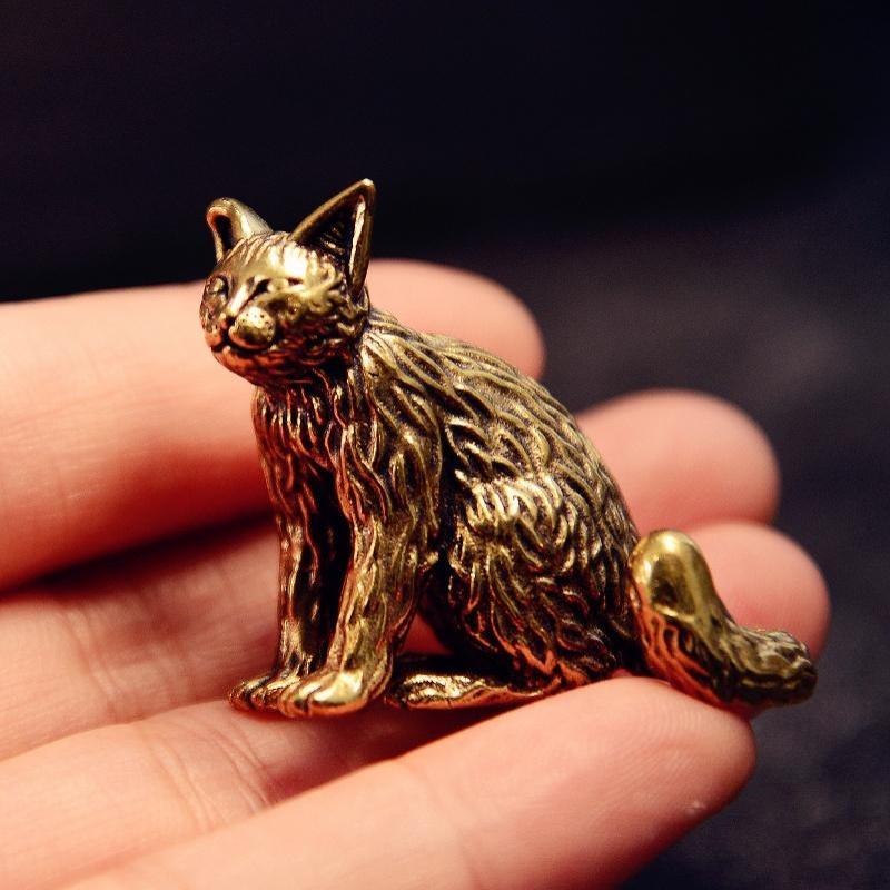 Mini Retro Brass Cat Figurine Antique Style Animal Statue Delicate Desktop Ornament for Study Room Desk Home Decor Souvenir Gift