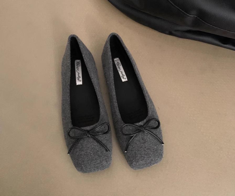 [Youshilai] Square head bow shallow mouth single shoes women's 2025 winter new elegant temperament versatile one pedal