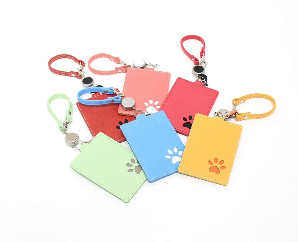 Genuine Leather Green Cat Footprint Reel Pass Case Reel Included Commuter Pass Cat Paw Silhouette IC Card Case Cowhide Made in Japan Women's