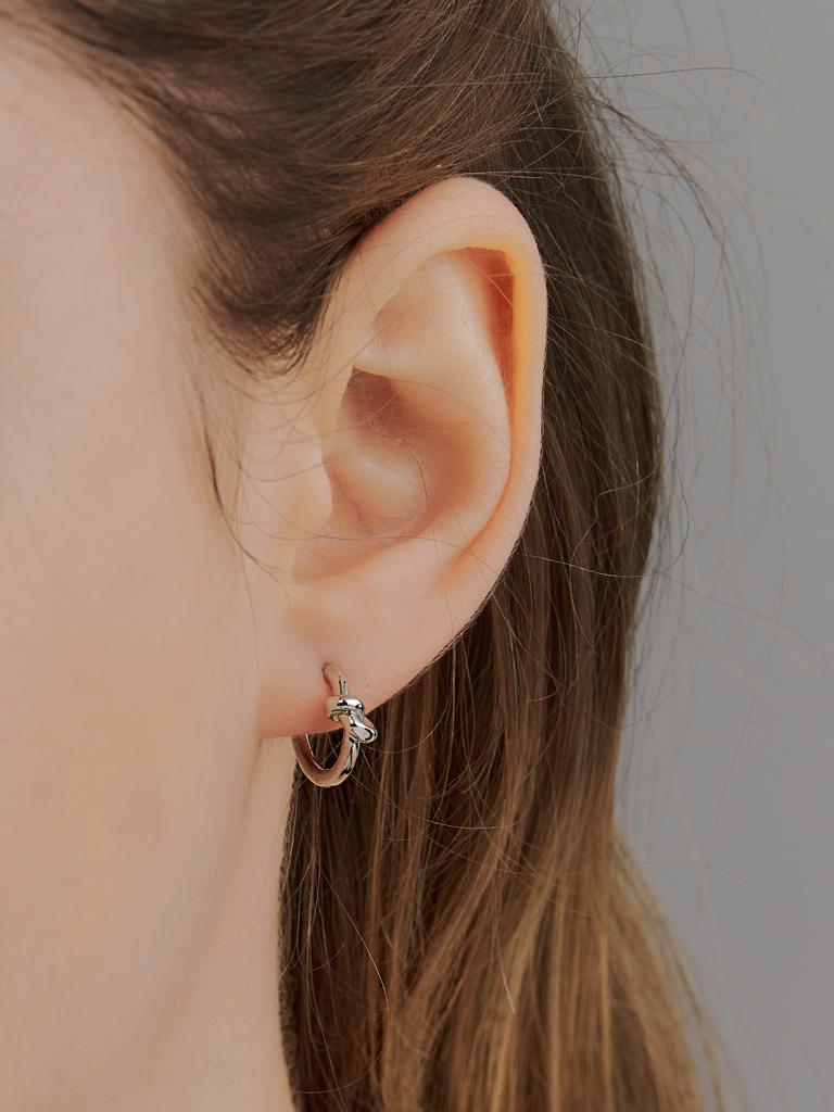 Hei Knot One-Touch Earring