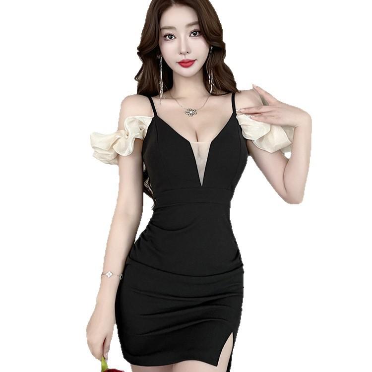 Low-cut sexy suspender dress summer women's new one-word shoulder pinch waist to show body temperament Spice girl hip skirt