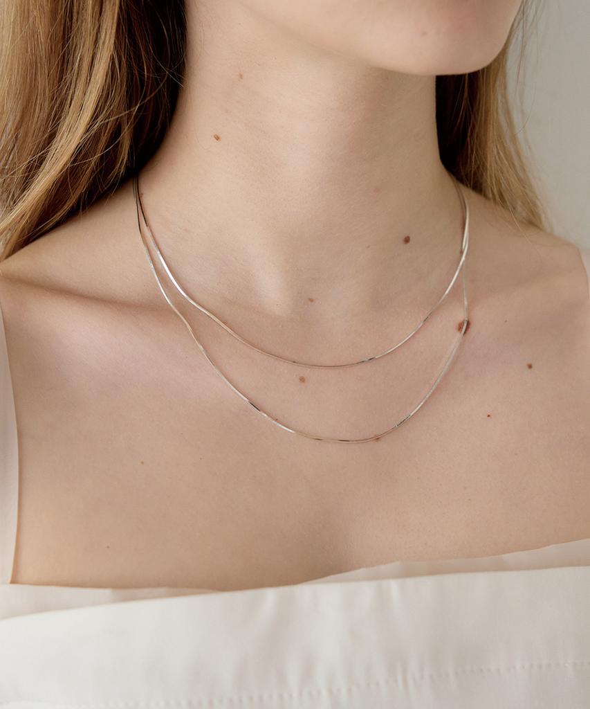 Aphrose Dual Essence Silky Chain Necklace