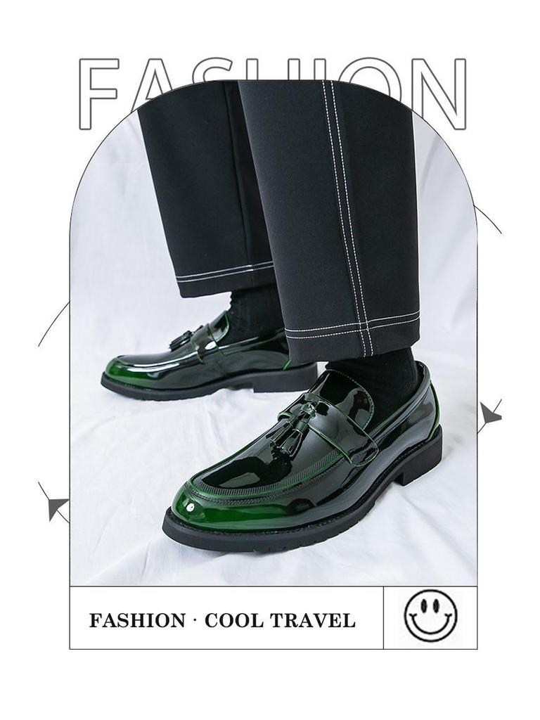 Men's Plus Size Tassel Loafers: Pointed Toe, Slip-On Leather Shoes for Business and Casual Wear in Spring and Autumn.