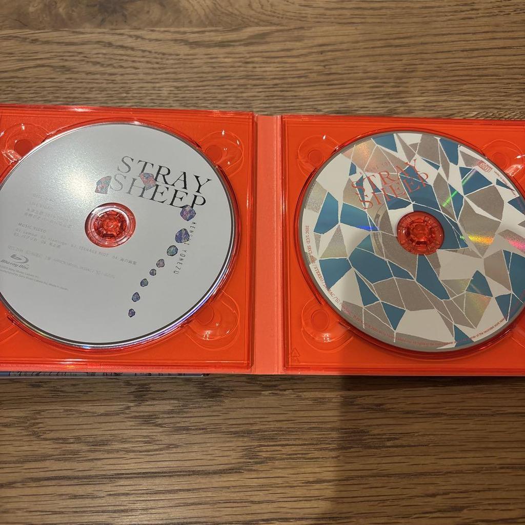 [USED] Kenshi Yonezu STRAY SHEEP First Press Limited Edition Art Book (CD/Blu-ray)