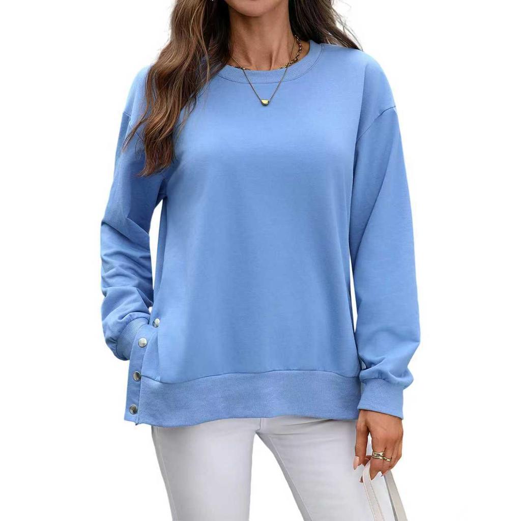 Ein neues einfarbiges langärmliges Oberteil für Damen im Herbst und Winter, ein vielseitiges Sweatshirt mit Rundhalsausschnitt und Schlitz