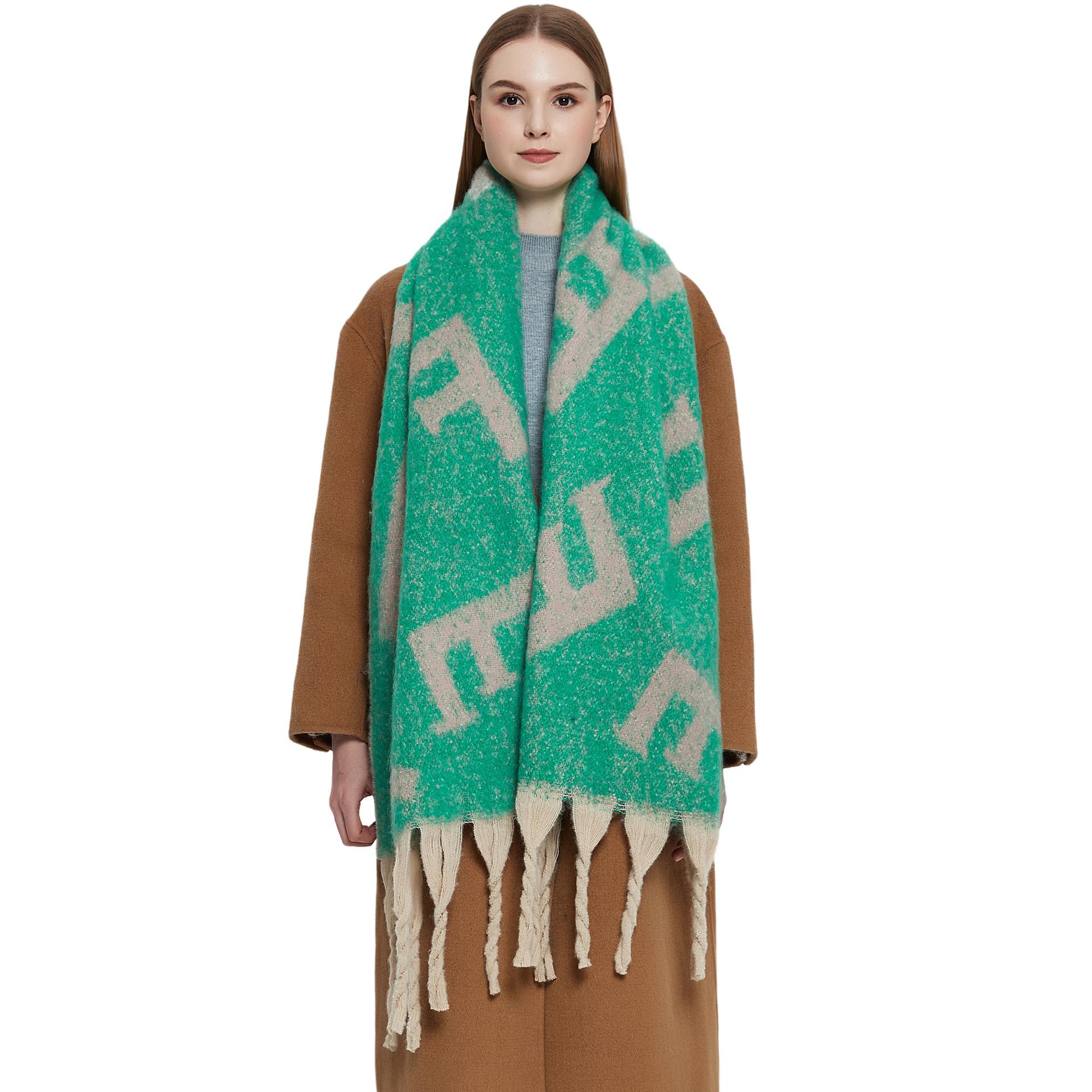 Женская теплая шаль — фото 5