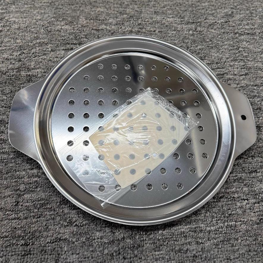 Household Stainless Steel Steaming Tray With Drainage Cover For Home Cooking And Food Steaming
