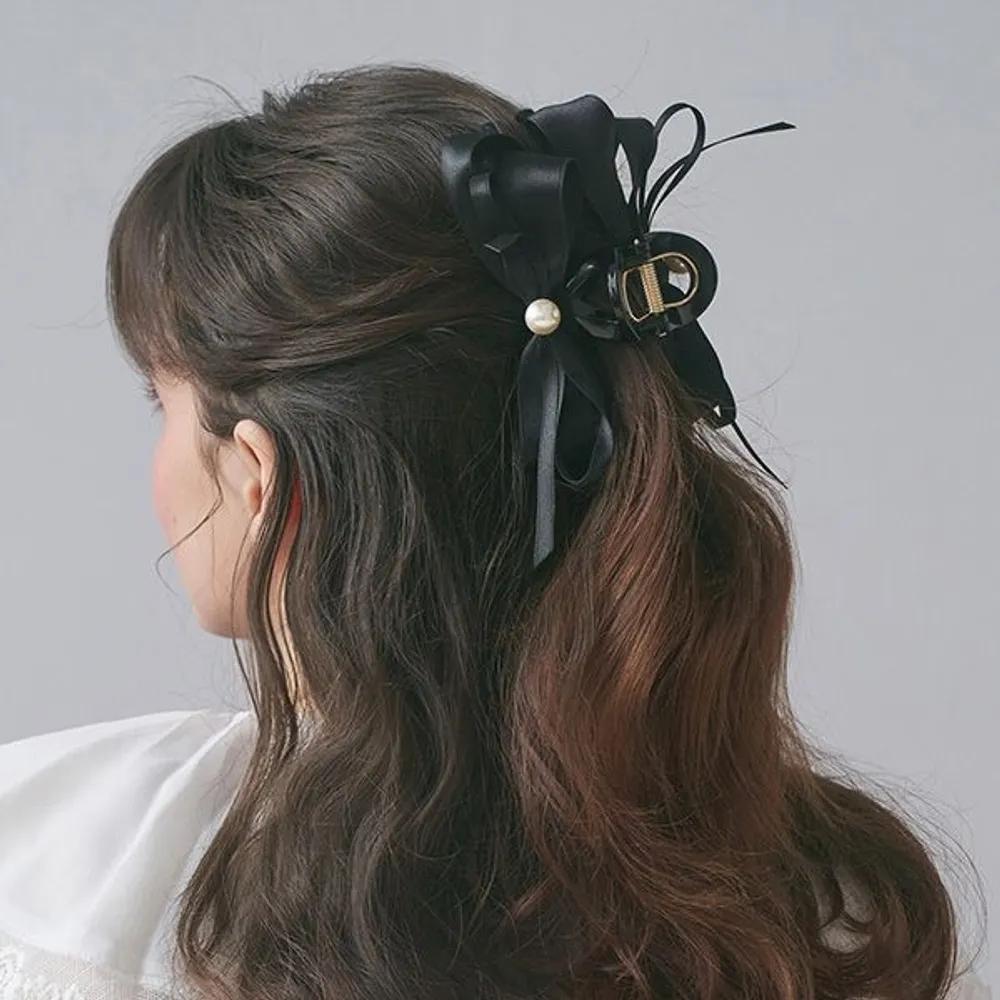 Merrill Pearl Ribbon Hair Clip JP-26-008CC black