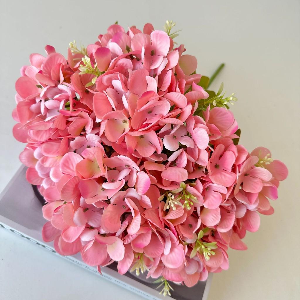 Hydrangea Artistic Silk Flower Display For Wedding Photography Decoration Home