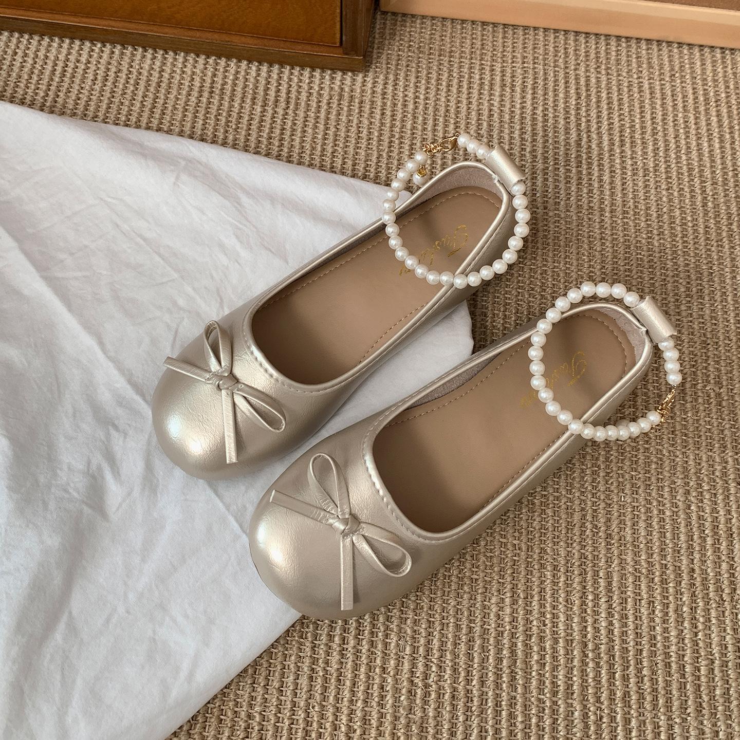 

White French round head inner height increase flat bottom shallow mouth single shoes women s summer 2025 new versatile skirt Mary Jane shoes 40 шампанского