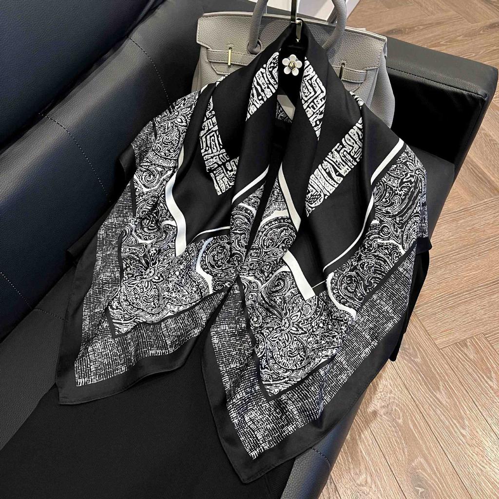 New 91 square scarf silk scarf female alphabet printing four seasons fashion landscape painting retro printing square scarf versatile