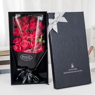 Decorațiuni pentru casă – Flori decorative şi coroane de flori