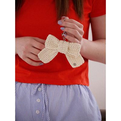 Slowslowly No.205 / Big Ribbon Crochet Keyring _ Cream