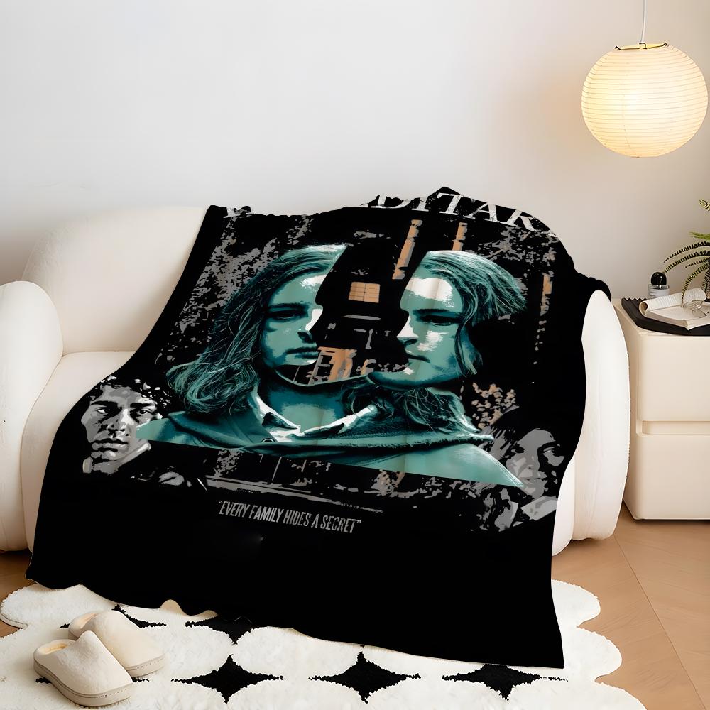 Movie H-Hereditary Throw Flannel Throw Blanket, Lightweight Cozy, Durable Washable cute Cool