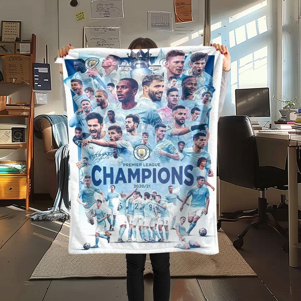 Royal MCFC Crown Blanket, High quality Comfortable for All Seasons, Home Decor, Warmth and Comfort