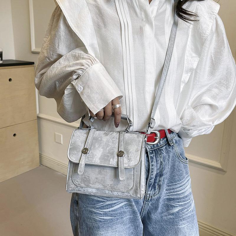 Korean Version of Fashionable Texture Versatile Ins Handbag 2025 Spring and Summer New Foreign Style Solid Color Messenger Bag Small Square Bag