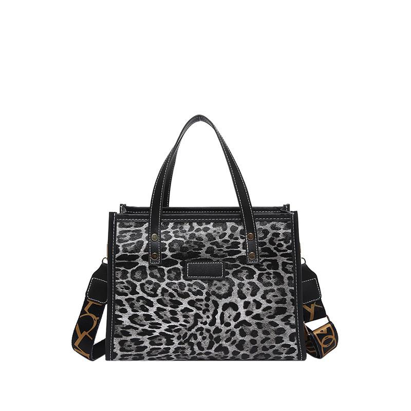 Chic Black And Brown Pu Small Square Handbag With Leopard Print For Stylish Women чёрный