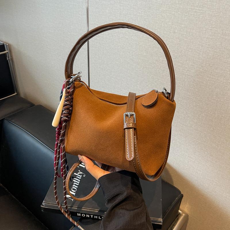 

Жіноча модна ретро-сумка 2024 року в стилі повсякденного одягу маленька квадратна сумка, високоякісна універсальна сумка через плече коричневий