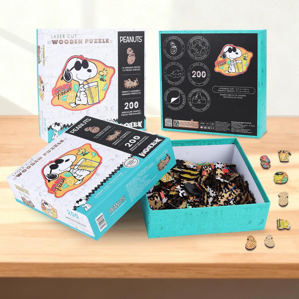 PEANUTS Snoopy Jigsaw Puzzle, Wooden Puzzle, 200 Pieces (25 x 31 cm), 5mm Thick, Stay Fresh Official, Irregularly Shaped Pieces, Racer Cut, Snoopy and