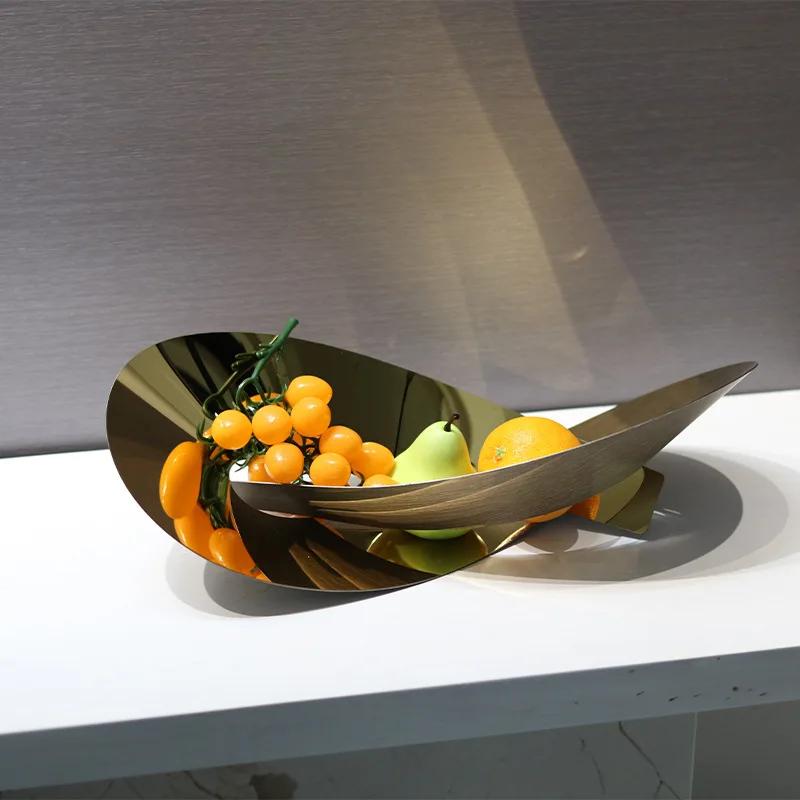 Wood Grain Metal Irregular Winding Fruit Tray, Geometric Art Stainless Steel Tray, Dining Table Decoration Storage Tray