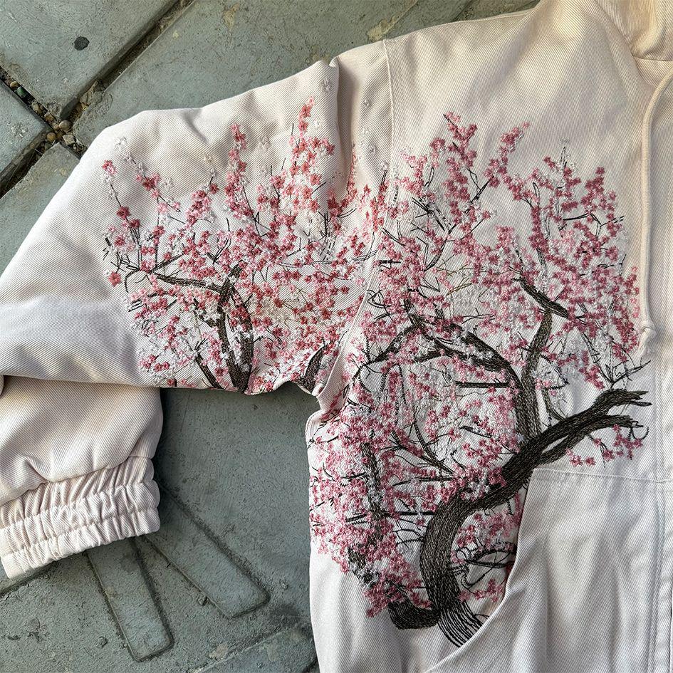 Derschutze Men's Trendy Winter 2025 Cherry Blossom Embroidered Hooded Cotton Jacket