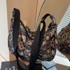 Large Capacity Ethnic Style Dumpling Bag Women's New Trendy Fashion Crossbody Bag Women Ins Niche Shoulder Bag Women