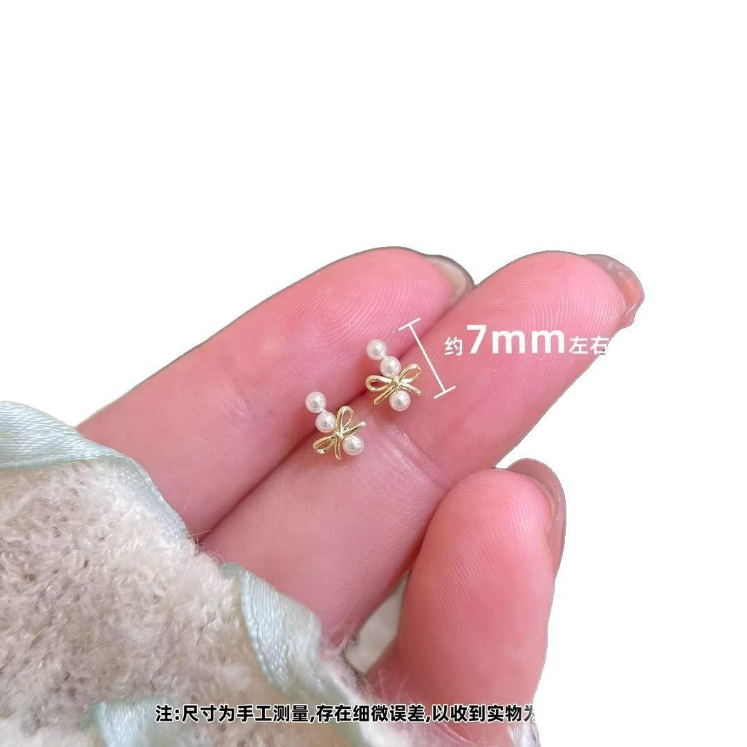 Female Mini Bow Earrings with High-end and Fashionable Temperament