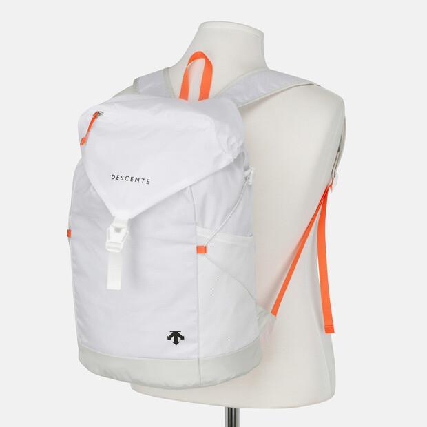 Descente Aerie Travel Hooded Backpack White Sr123Ubp1Z