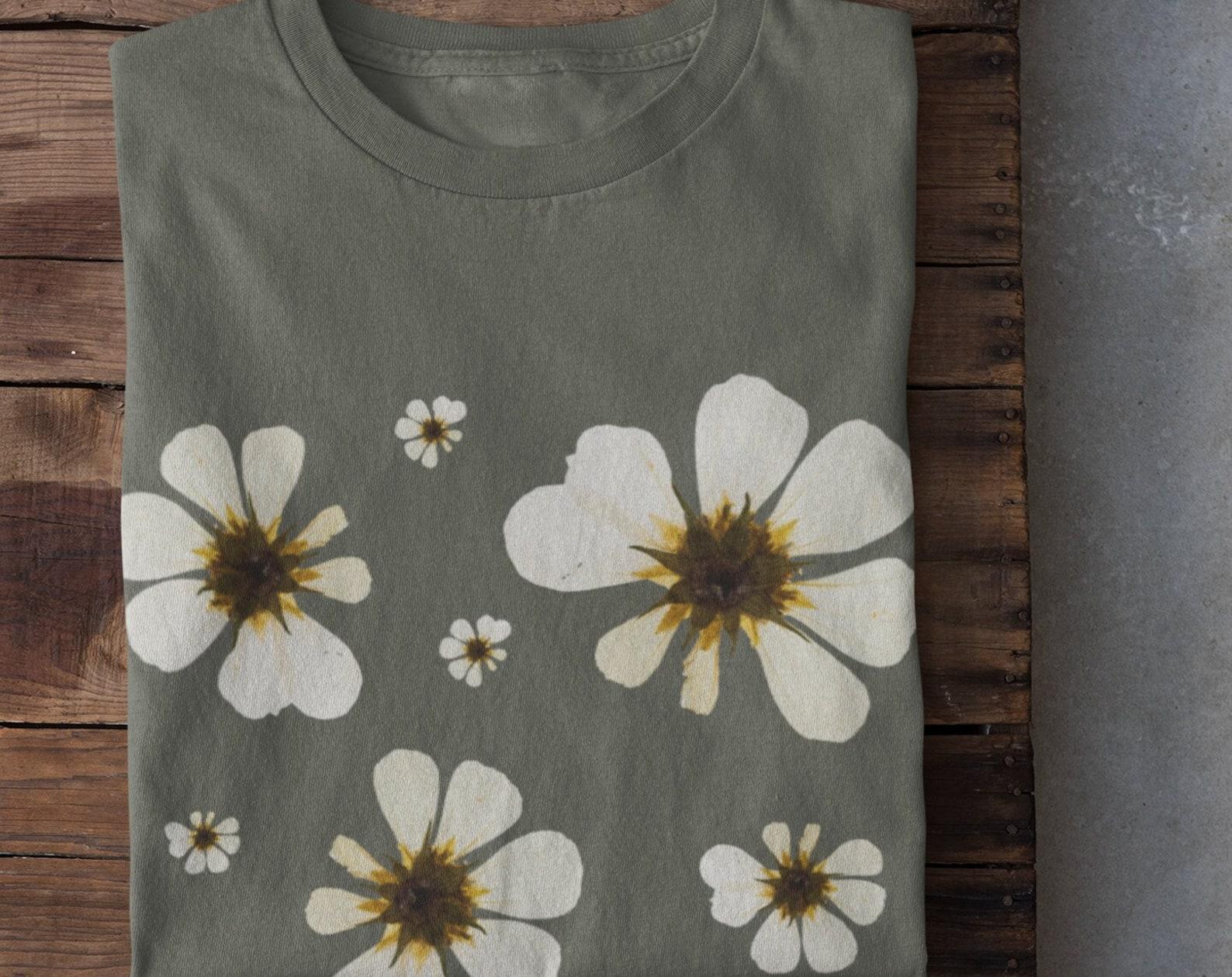 Flowers Botanical Shirt, Wildflower Shirt, Garden Shirt, Wildflower Tee, Plant Lover Gift, Women s Flower Tee, Plant Shirt,Hippie Tshirts M