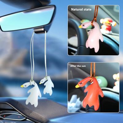 4 Stück Gebratene Ente Auto-Anhänger, Farbwechsel, Entenschaukel-Ornament, UV-Temperaturanzeige, süßer Rückspiegel-Anhänger, Home-Office-Dekor