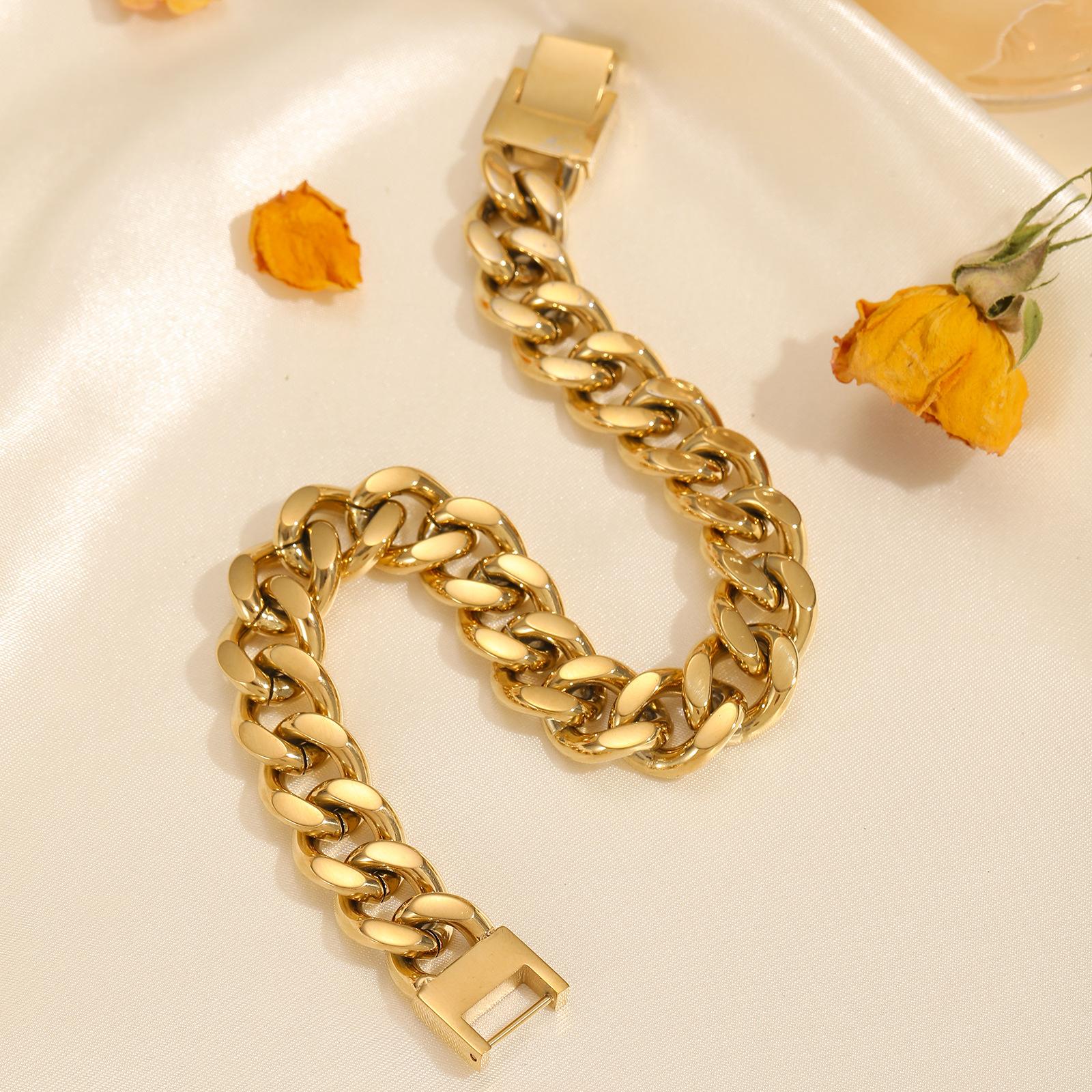 Cuban Chain Trendy Brand Hip-hop Buckle Men s Bracelet 17CM