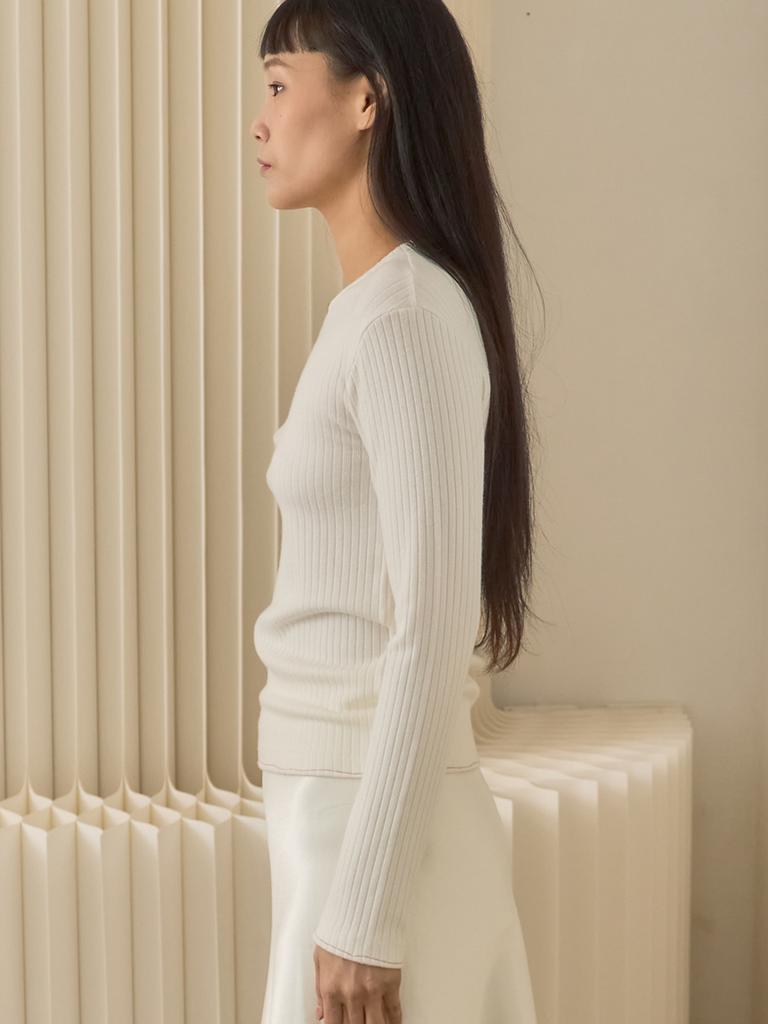 SORRY, TOO MUCH LOVE Fine Rib Long Sleeve Top_Ivory