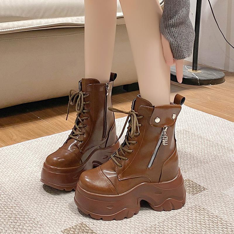 

Британские ботинки Мартин женские 2025 осень и зима новые на толстой подошве с внутренней платформой, увеличивающей рост, маффины, универсальные на шнуровке, легкие и тонкие короткие ботинки 39 коричневый