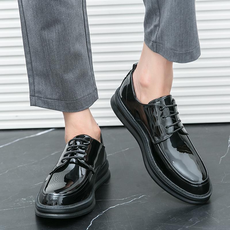 High End New Hot Selling Men's Shiny Leather Shoes Lace Up Interview Business Casual Shoes Elegant Luxury Men's Formal Shoes