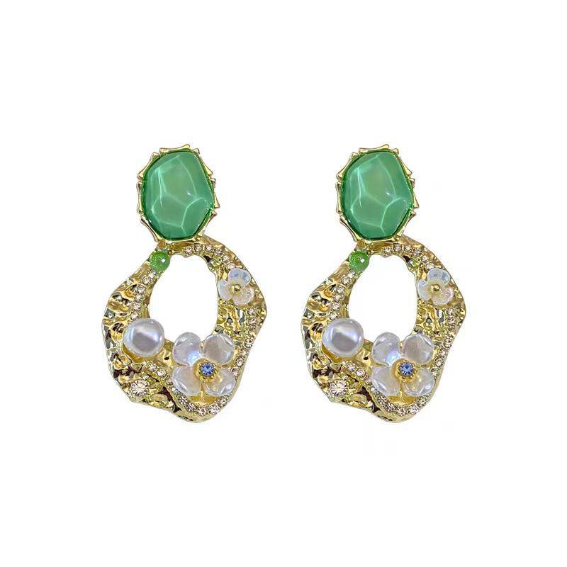 Summer Green Flower Fashionable and Elegant Earrings Temperament Versatile Sweet Stud Earrings Atmospheric Fresh Earrings