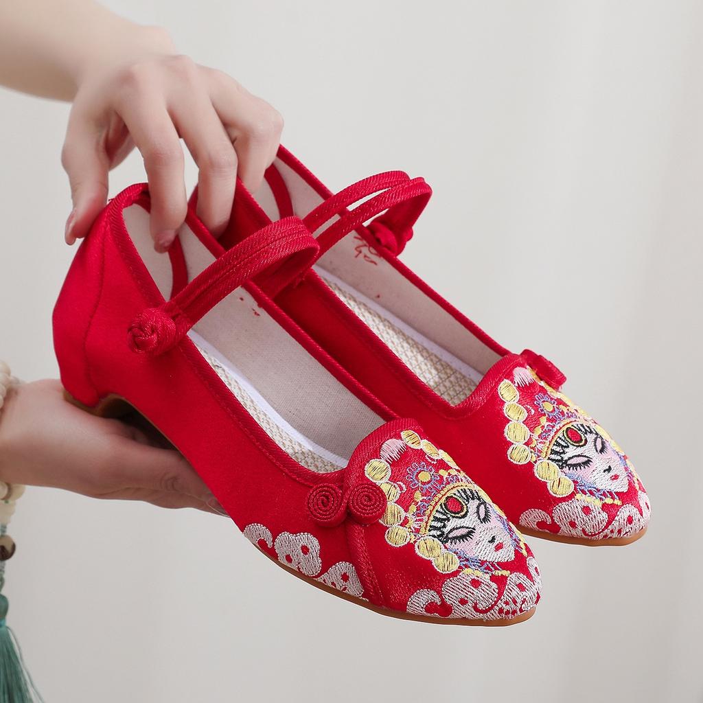 [Huadan Facebook] 2024 New Chinese Wind Cloth Shoes Peking Opera Facebook Temperament Single Shoes Pointed Ethnic Style Women's Shoes
