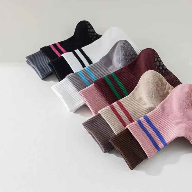 Yoga Socks Women Cotton Knitted Indoor Workout Dance Sports Socks Casual Striped Silicone Non-slip Gym Fitness Pilates Socks Sox