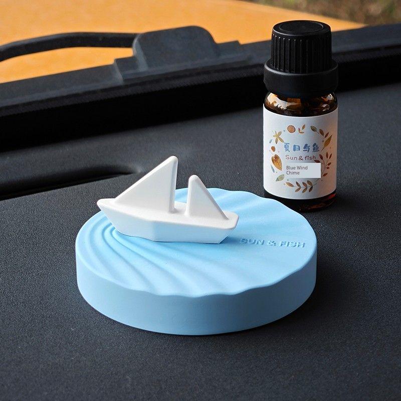 

Small Sailboat Car Fragrance Diffuser Paper Boat High-End Aroma Stone Car Interior Decoration Dashboard Ornament Desktop Gift [Small Sailboat] Ocean Blue