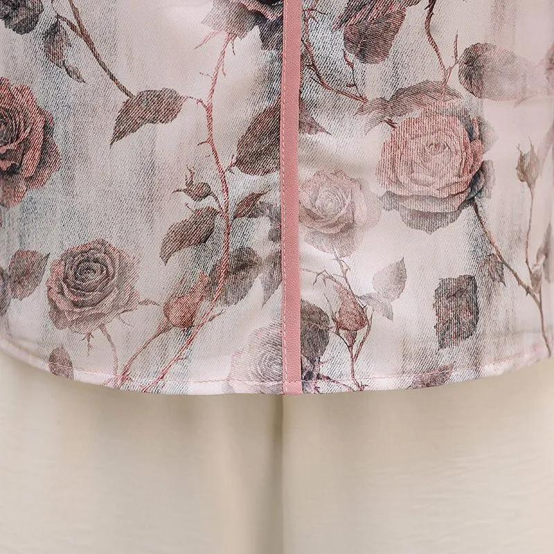 Women's Summer 3/4-Sleeve Youthful Chinese-Style Plus Size Floral Print Shirt: Relaxed-Fit, Elegant Top for Middle-Aged Moms