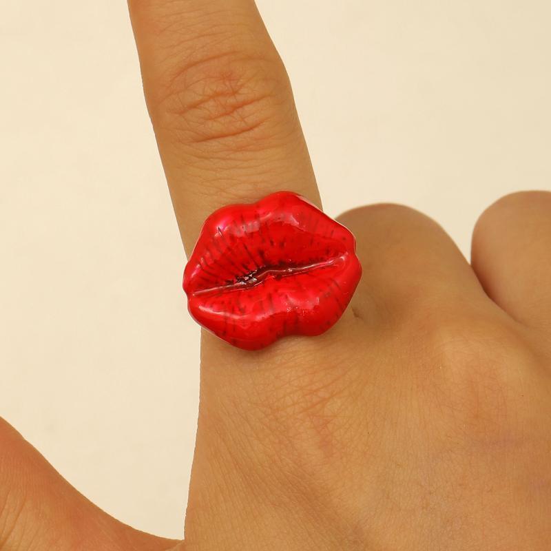 Vintage Sexy Lips Ring Retro Glamour Statement Ring Trendy Y2K Style Jewelry for Girls Photo Shoot Accessory