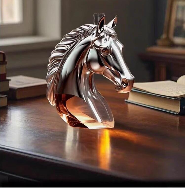 Horsehead Statue Wine Bottle, Decanter Decoration For Bar Home Whiskey Bottle 3D Engraved Whiskey Glasses Theme Statue 350ml