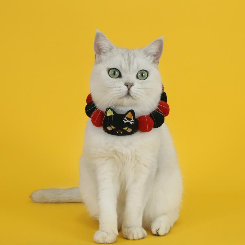 Pet Plush Ball Collar for Cats Dogs Cute Hair Ball Necklace with Pumpkin Ghost Charm Decoration Pet Halloween Costume Accessory