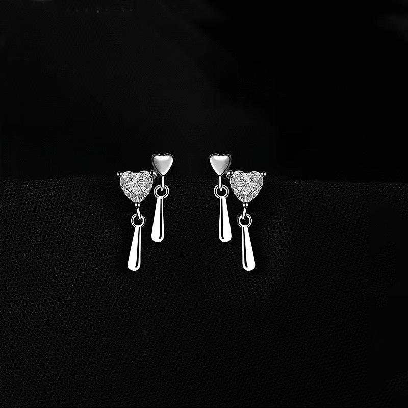 2025 New Design: Versatile 925 Sterling Silver Heart & Water Drop Earrings – Sleep-Friendly. 925 Silver